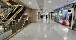 Scotts Road (D9), Retail #576554681